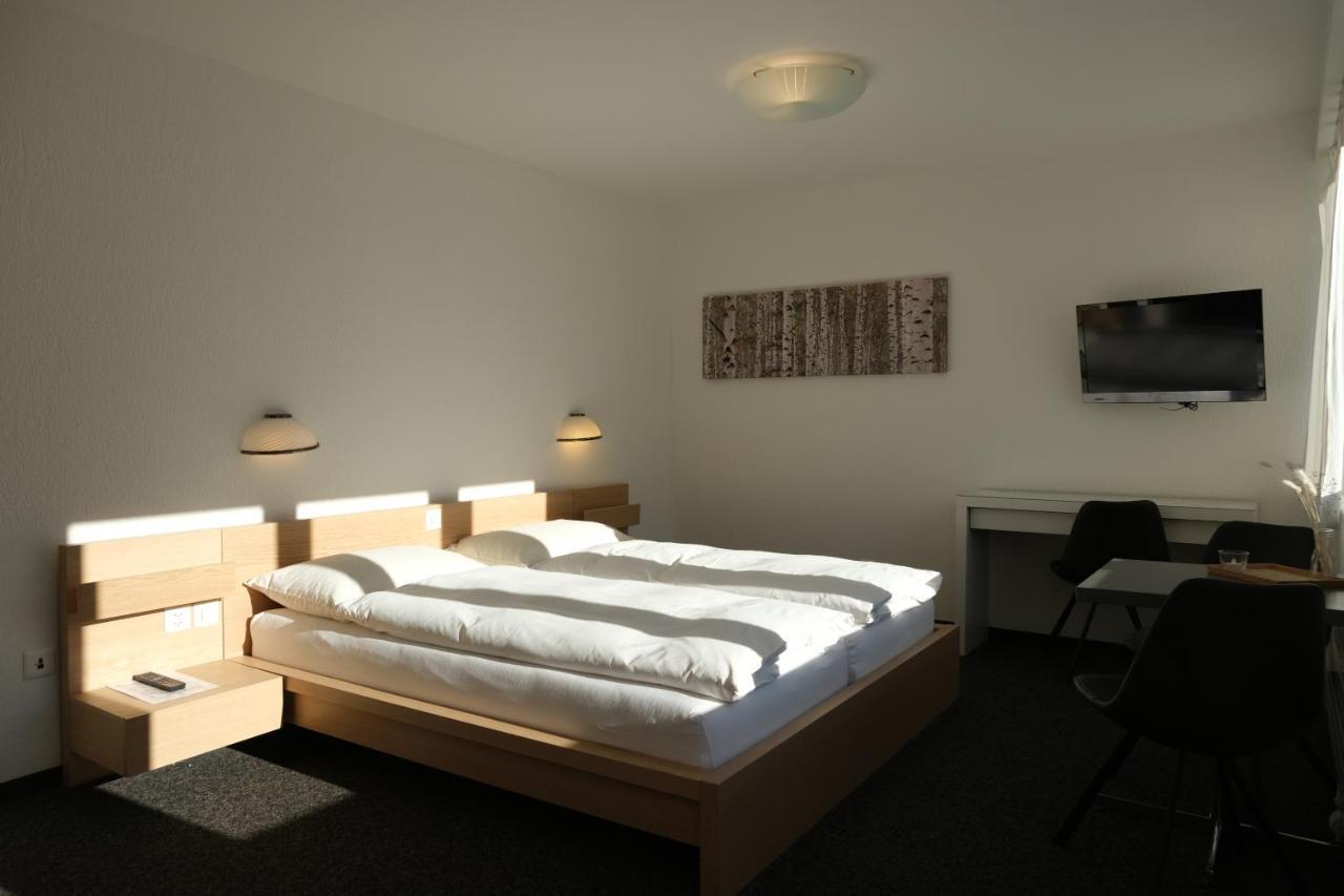מוטייה Hotel Oasis מראה חיצוני תמונה