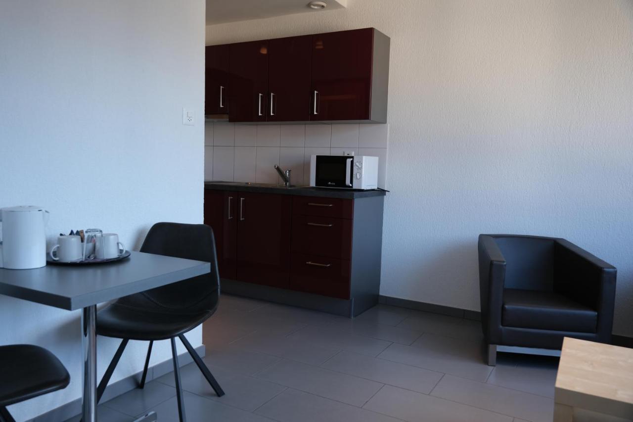 מוטייה Hotel Oasis מראה חיצוני תמונה